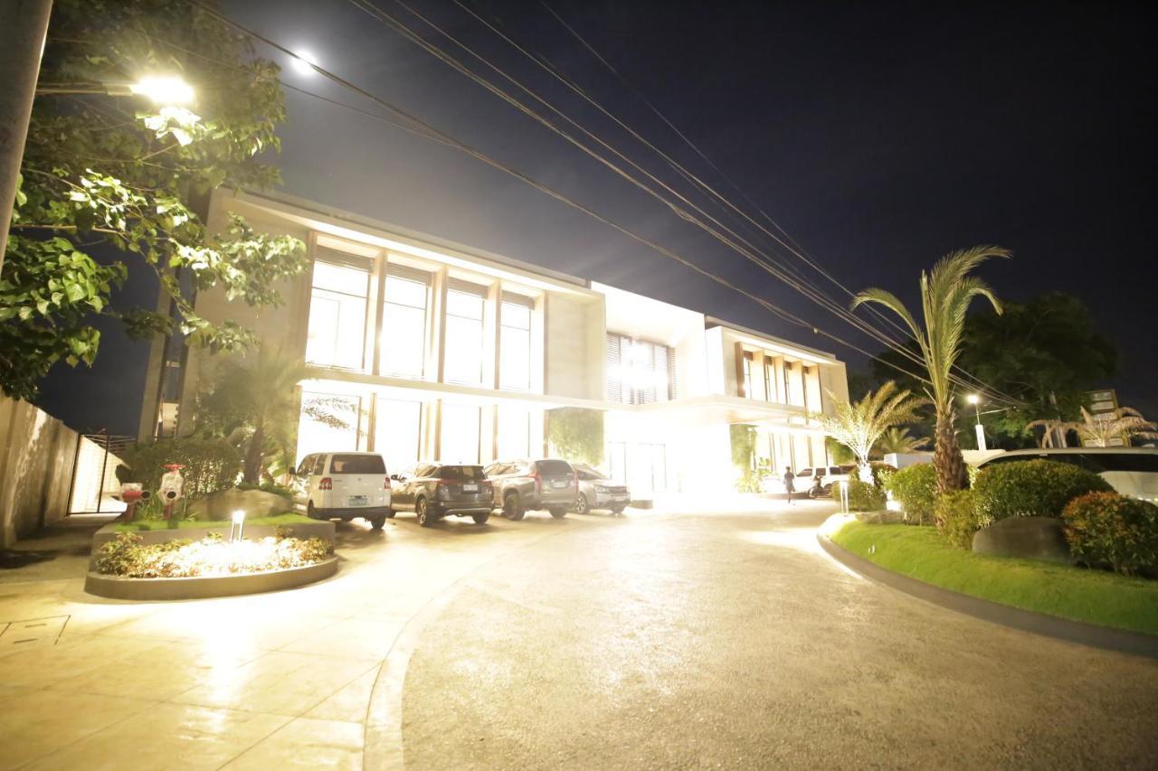 קוואיאן The Maximilian Hotel מראה חיצוני תמונה