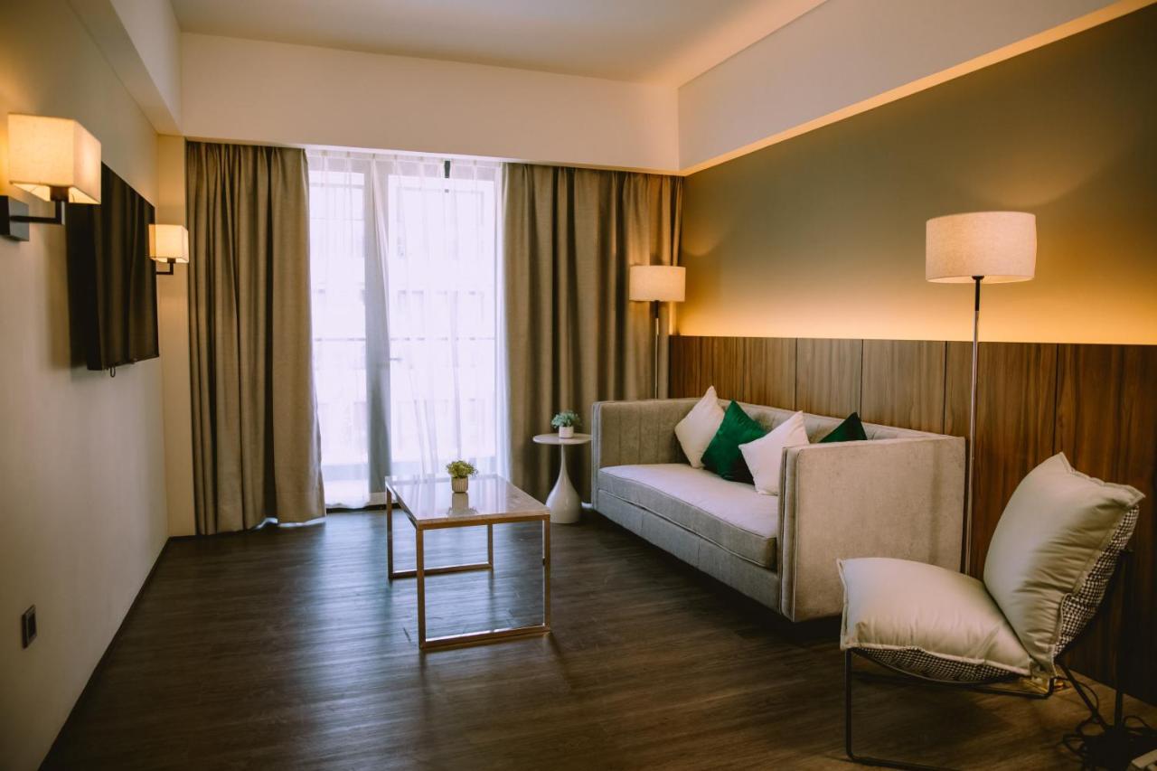 קוואיאן The Maximilian Hotel מראה חיצוני תמונה